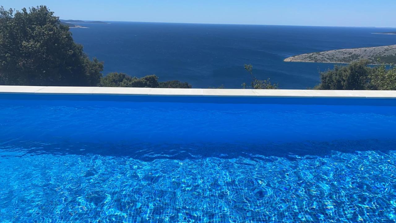 Vita Vacation Home Ustrine 外观 照片