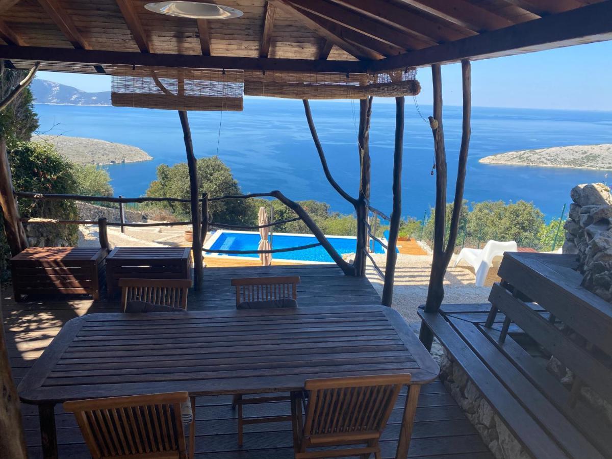 Vita Vacation Home Ustrine 外观 照片